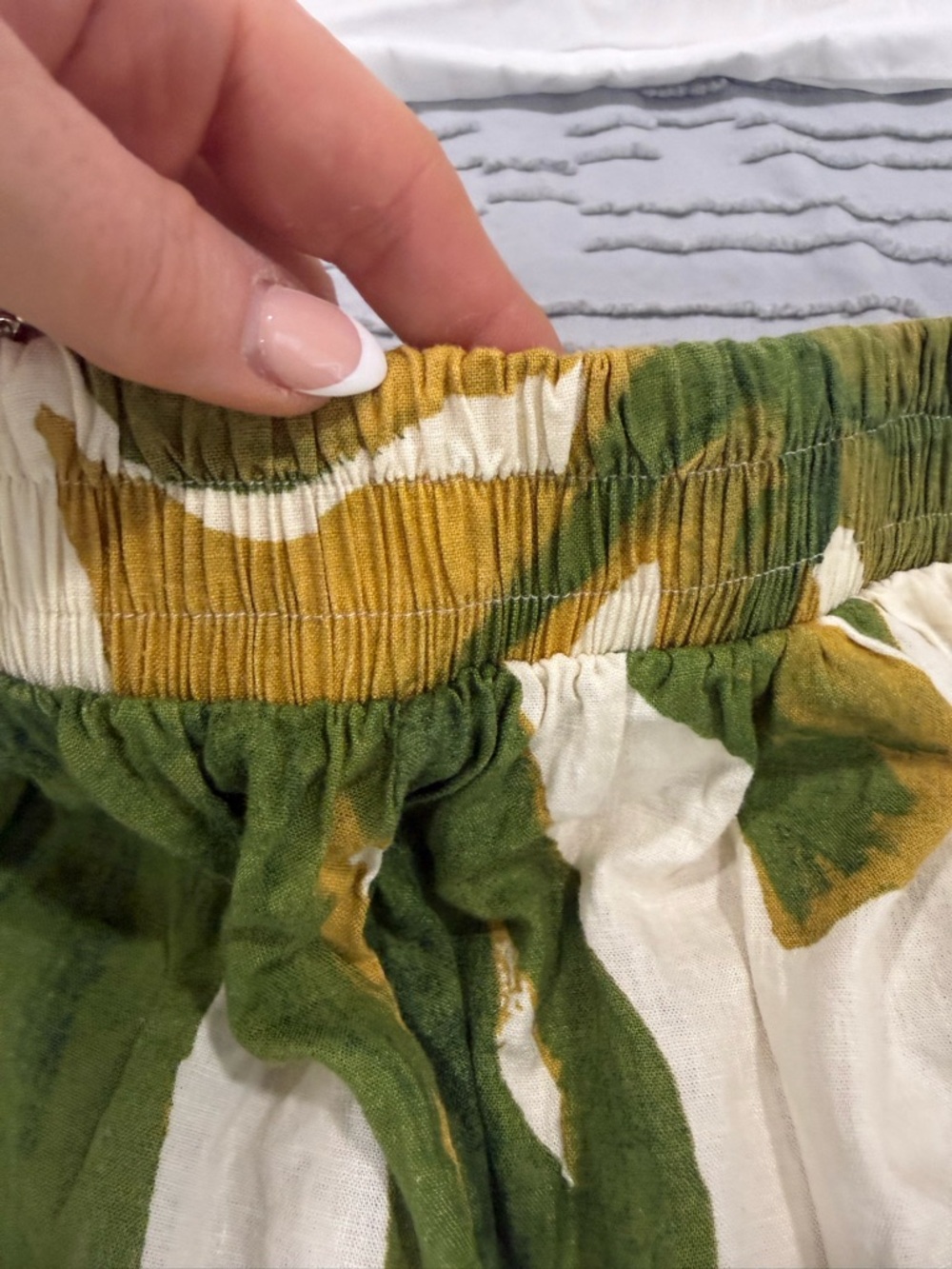 Rachel Zoe Green and Cream Tropical Print Elastic-Waist Pants - Picture 5 of 11